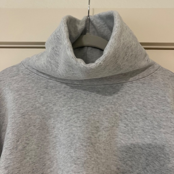 Athleta Fleece Sweatshirt - Small - Picture 2 of 4